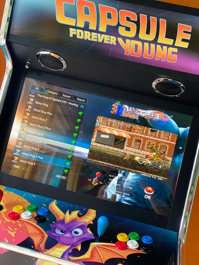 Capsule Forever Young - Jacuzzi - Sauna - Billard - Arcade De Jeux - Netflix & Home Cinema - Ping Pong Hastiere-par-dela エクステリア 写真